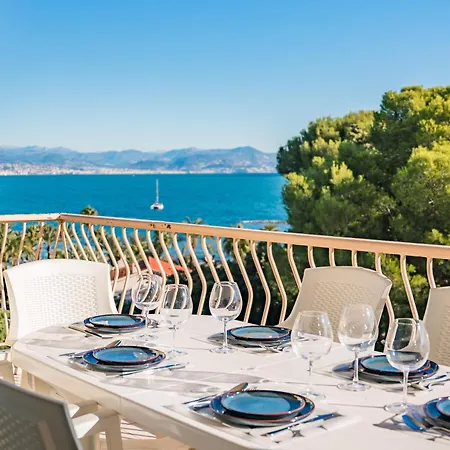3 Pieces En Dernier Etage - Vue Et Montagnes - De Standing *